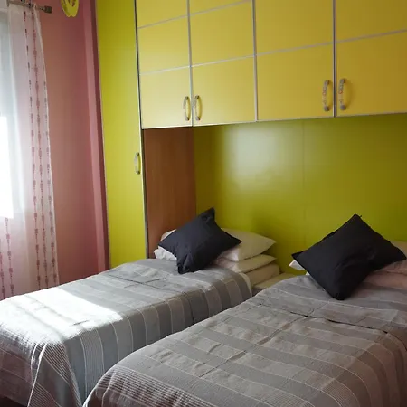 Trastevere Stazione Apartamento *