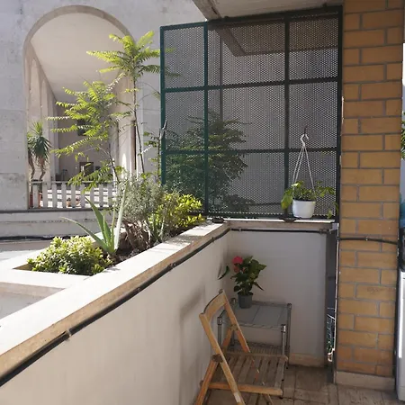 Trastevere Stazione Apartamento