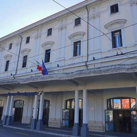 Trastevere Stazione Apartment Rome